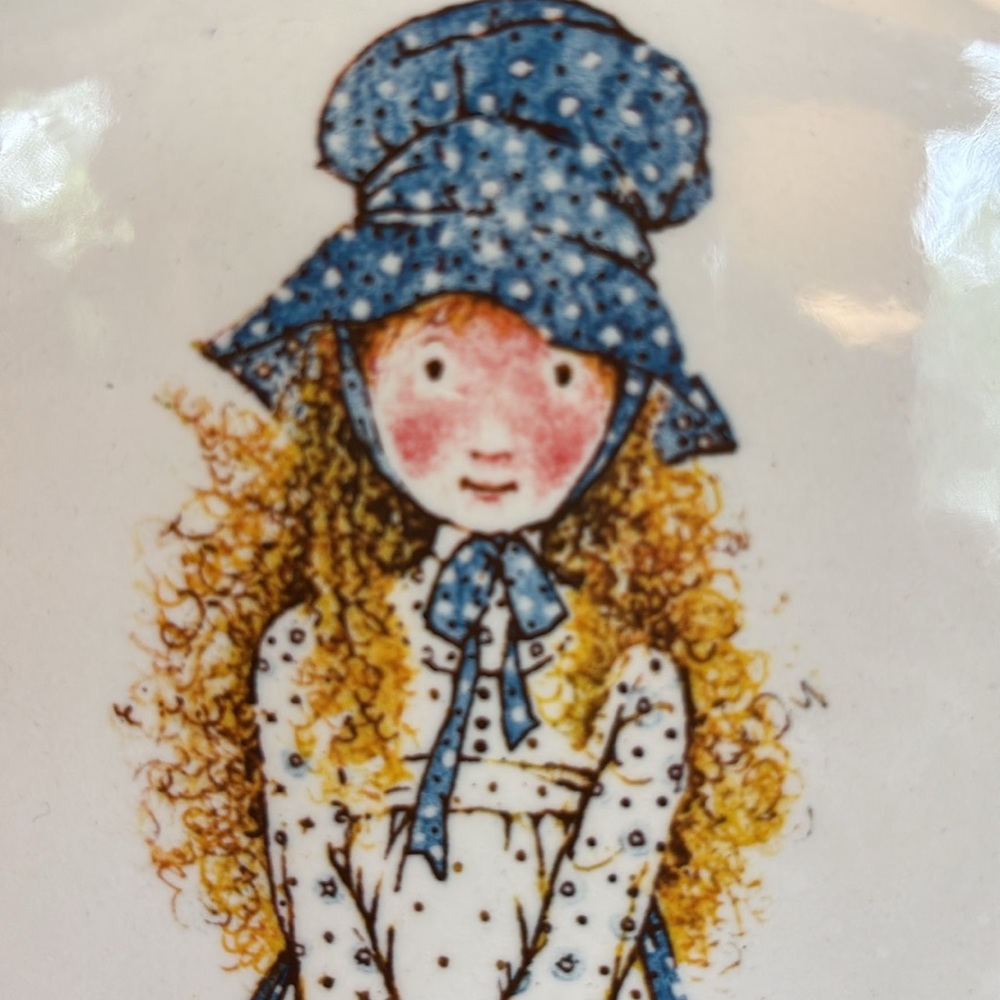 Holly Hobbie Plate - Picture 5 of 8